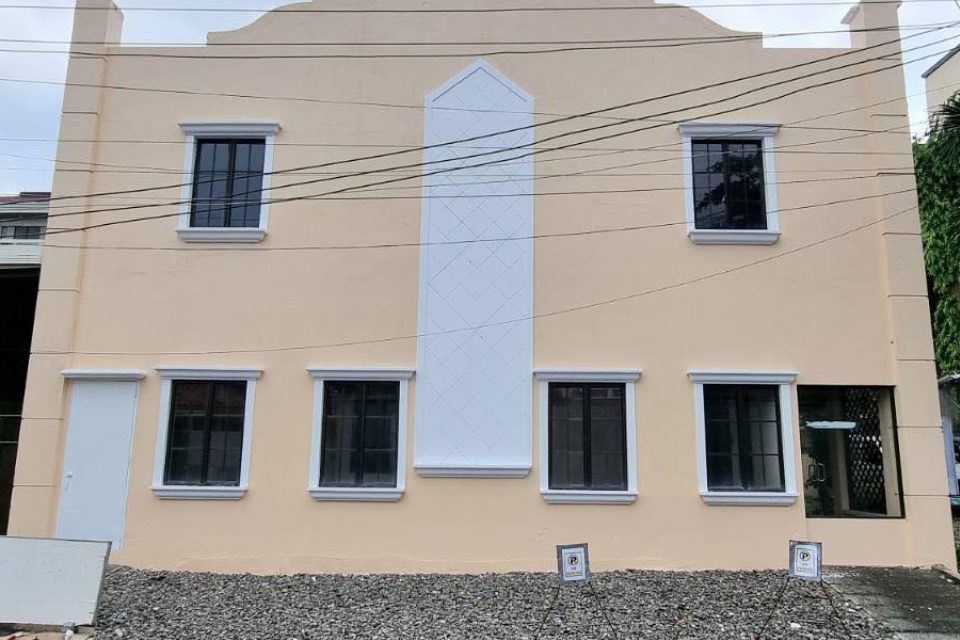 Banilad Commercial Building