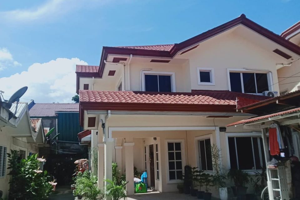 2 Storey House and Lot For Sale