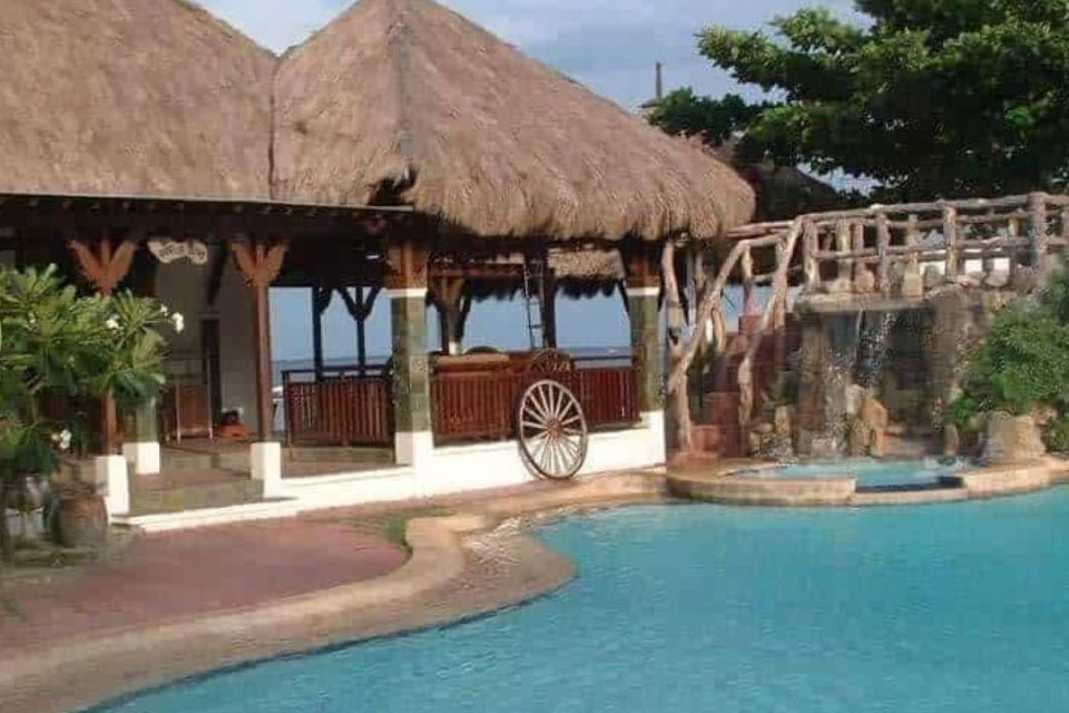BEACH LOT RESORT