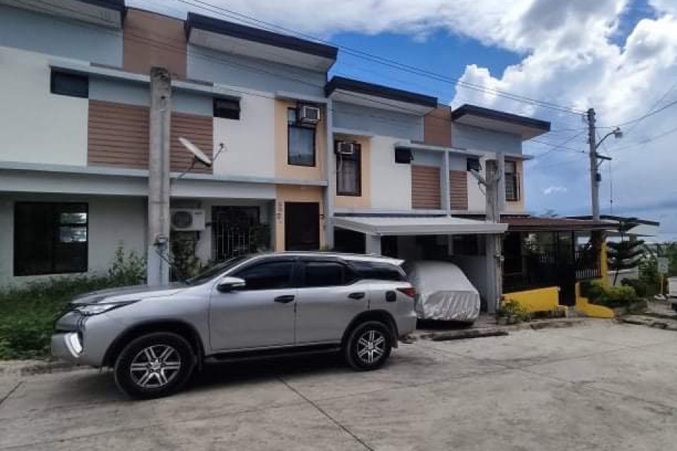 Fully Furnished Townhouse