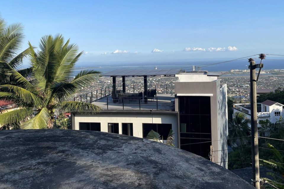 Lot for Sale in South Hills