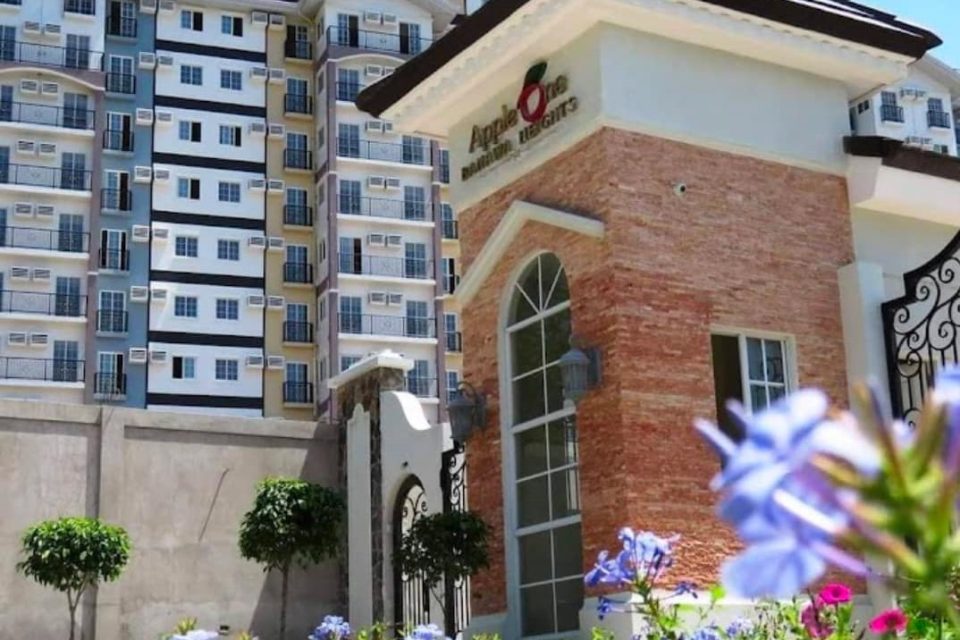 Fully Furnished Studio Unit for Sale at Apple One Banawa Heights!