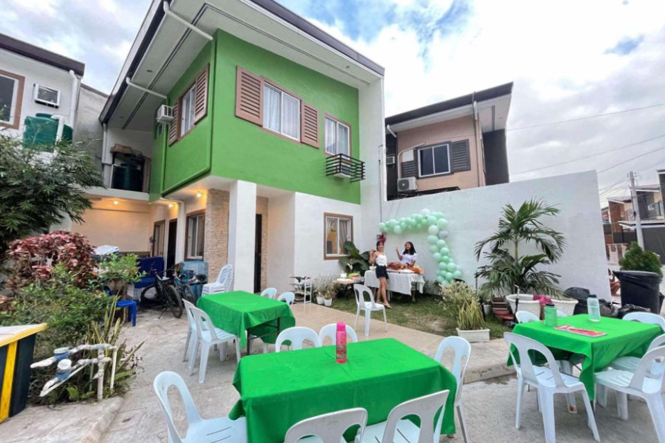 FOR SALE: 2-STOREY SINGLE-ATTACHED HOUSE AND LOT IN SOUTH COVINA SUBDIVISION, TALISAY CITY