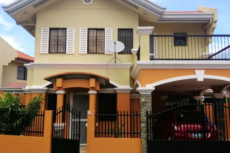 Property Alert located in a secure Subdivision in Tayud Consolacion!!